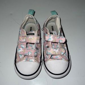 Unicorn Converse size 9 for little girls